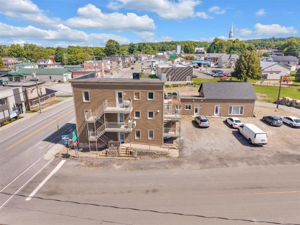 206-210 Rue Notre-Dame, Québec J0H 1E0, Canada