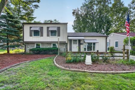 124 Fairlane Dr, Joliet, Иллинойс 60435, Соединенные Штаты