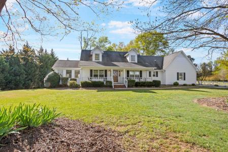 198 Pepperidge Drive, Spartanburg, South Carolina 29303, Stati Uniti