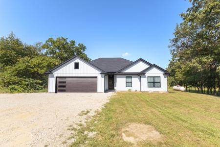 2860 Highway EE, Moberly, Missouri 65270, USA