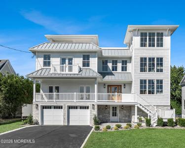 32 Shrewsbury Drive, Monmouth Beach, ניו ג'רזי 07750, ארצות הברית של אמריקה 