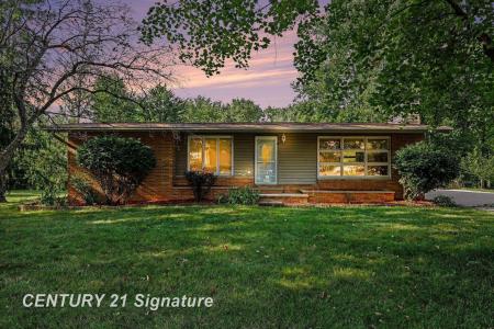886 W Walnut, Saint Charles, Michigan 48655, USA