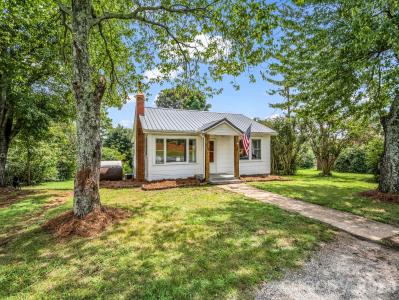 1302 Startown Road, Lincolnton, Caroline Du Nord 28092, États-Unis