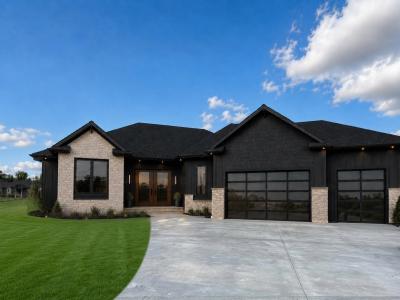 2866 Oakridge Court, Janesville, Wisconsin 53545, USA