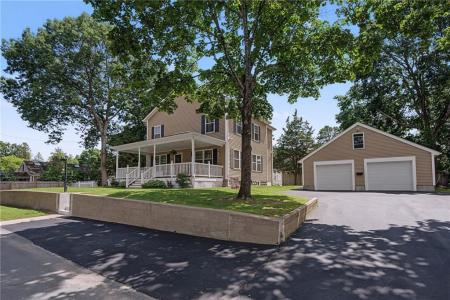 81 Rogers Avenue, Barrington, 罗得岛 02806, 美国