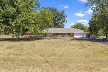 2011 W 1st Street, Sulphur, Oklahoma 73086, USA