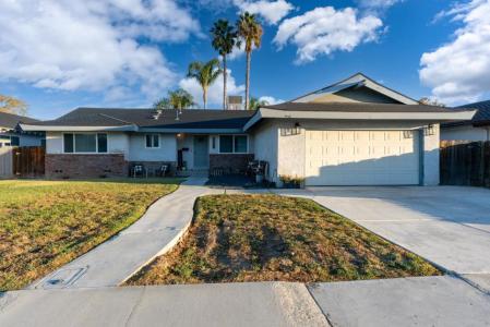 1062 Madison Avenue, Los Banos, California 93635, USA