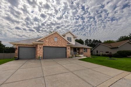 2726 O'hara Drive, Milton, Wisconsin 53563, USA