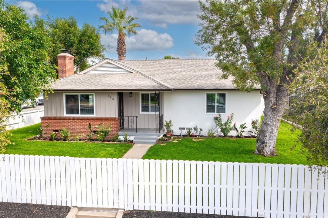 643 San Bernardino Avenue, Pomona, Kalifornien 91767, USA