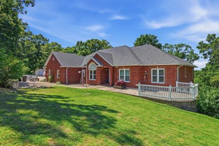 5816 TANNER BRIDGE Rd, Jefferson City, Missouri 65101, USA