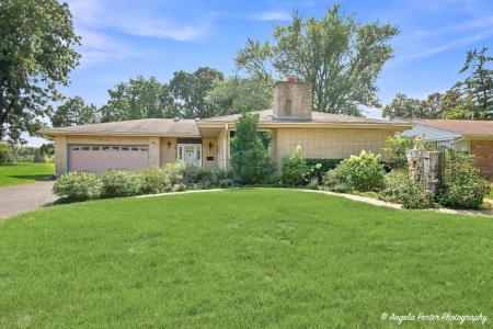 3705 W Young Street, Mchenry, Illinois 60050, USA