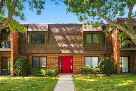 4541 Woodland Avenue 6, West Des Moines, Iowa 50266, USA