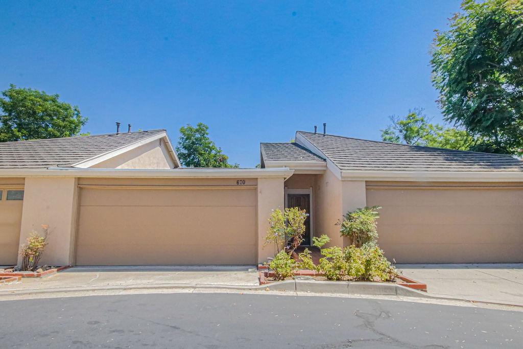 670 W Glenwood, Fullerton, Калифорния 92832, Соединенные Штаты