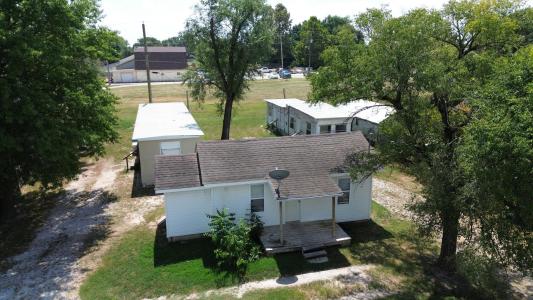 402 W Colgate Street, Bolivar, Missouri 65613, États-Unis
