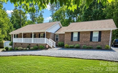 278 Newport Drive, Mount Gilead, North Carolina 27306, USA