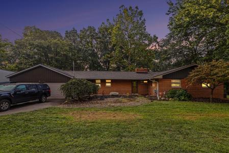 15132 E Augusta Drive, Augusta, Michigan 49012, USA