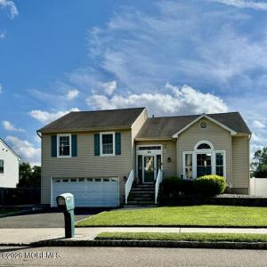 59 Marc Drive, Howell, New Jersey 07731