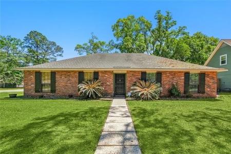 290 W ESSEX Drive, Slidell, Louisiana 70461, USA