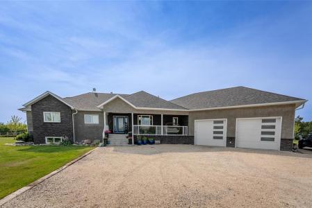 705 CIL ROAD, East Selkirk, Manitoba R0E 0M0, Canada