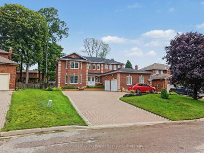 15 ROBINHOOD COURT, North Bay, Ontario P1C 1L3, Canada