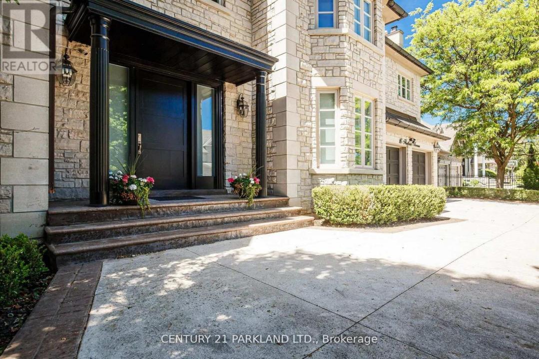 16 FLATBUSH AVENUE, Vaughan (east Woodbridge), Онтарио L4L 8K3, Канада