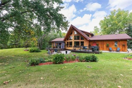 21072 50 (MONDOR) ROAD NORTH, Ile Des Chenes, Manitoba R0A 0T3, Canada