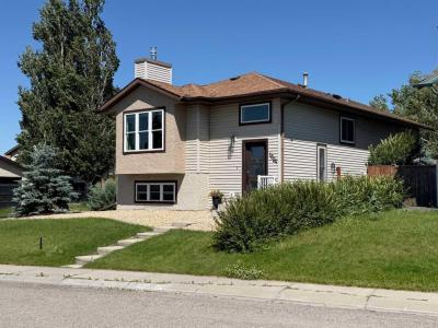 1004 13 STREET SE, High River, ألبرتا T1V 1L4, كندا 