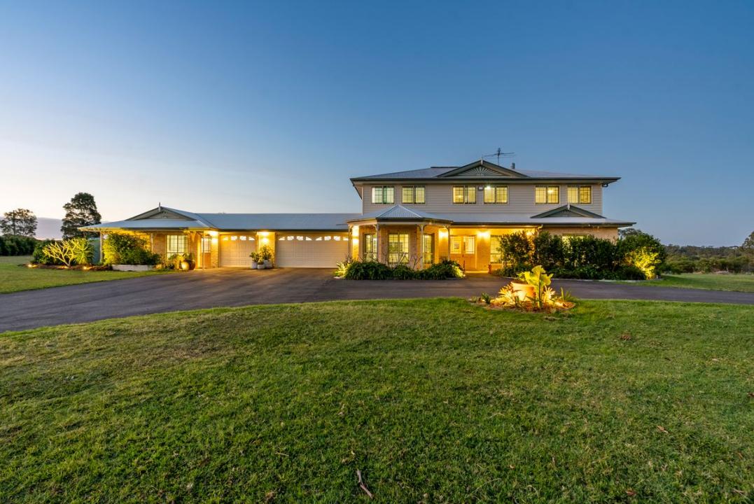35 Bonnie View Court, Kurwongbah, QLD 4503, Australia
