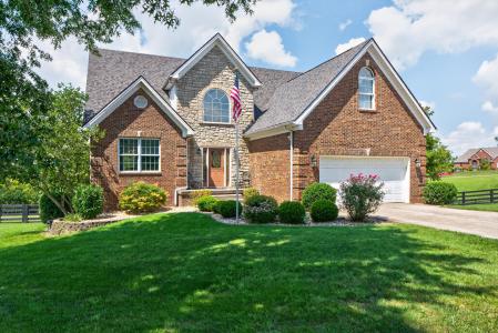 704 Autumn Court, Richmond, Kentucky 40475, USA