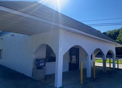 12554 Main St., Martin, Kentucky 41649, USA