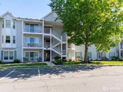 -279 Kempsey Drive, North Brunswick, 新泽西州 08902, 美国