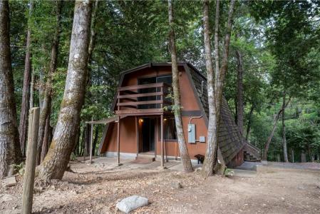 24558 Lilac Drive, Willits, Kaliforniya 95490, Amerika Birleşik Devletleri