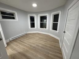 16 ashton unit 3, Worcester, Massachusetts 01605, USA