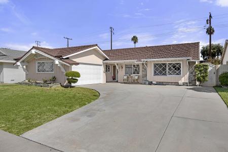 341 E Parkwood Ave, La Habra, Californie 90631, États-Unis