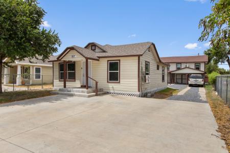 817 E Monroe, Harlingen, Texas 78550, États-Unis
