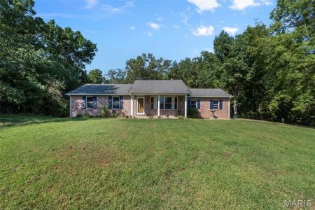 221 Bella Oaks Lane, Jackson, Missouri 63755, USA