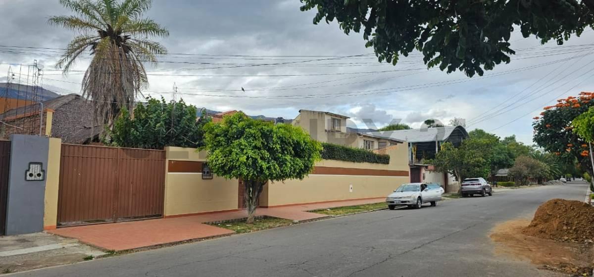 Oeste, Cochabamba 00001, 玻利維亞