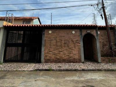Urbanizacion las  Trinitarias final  Av. Romulo gallegos calle  Nro  2. MANZANA 13  NRO 67, Maturín, Monagas 6201, Venezuela