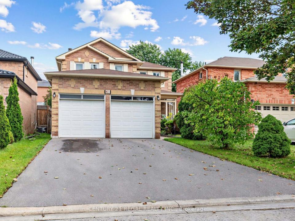 41 COE DRIVE, Ajax, Ontario L1T 3H9, Canada