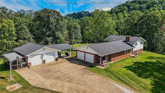 405 Boggs Fork Road, Spencer, West Virginia 25276, USA