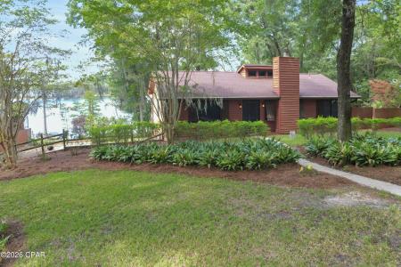 2924 Paradise Lakes Road, Chipley, Florida 32428, USA