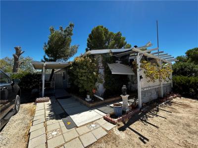 19019 Panther Ave, Adelanto, California 92301, USA