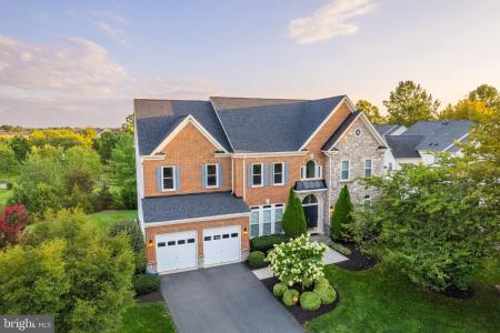 41897 White Mountain Court, Aldie, Virginia 20105, USA