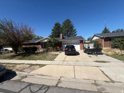 6462 S TAMRA DR W, Taylorsville, Utah 84129, USA