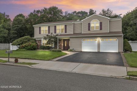 55 Hedgewood Road, Howell, نيو جيرسي 07731, الولايات المتحدة