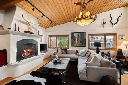 575 B Electric Avenue, Bigfork, Montana 59911, Estados Unidos
