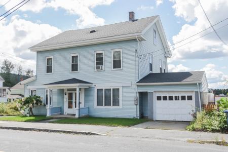 38 Pleasant St, Ware, Massachusetts 01082, Estados Unidos