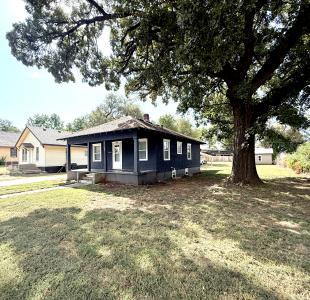 305 W Kansas Ave, Medicine Lodge, Kansas 67104, Estados Unidos