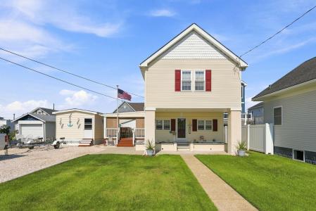 311 W Glenwood Avenue, Wildwood, New Jersey 08260, USA