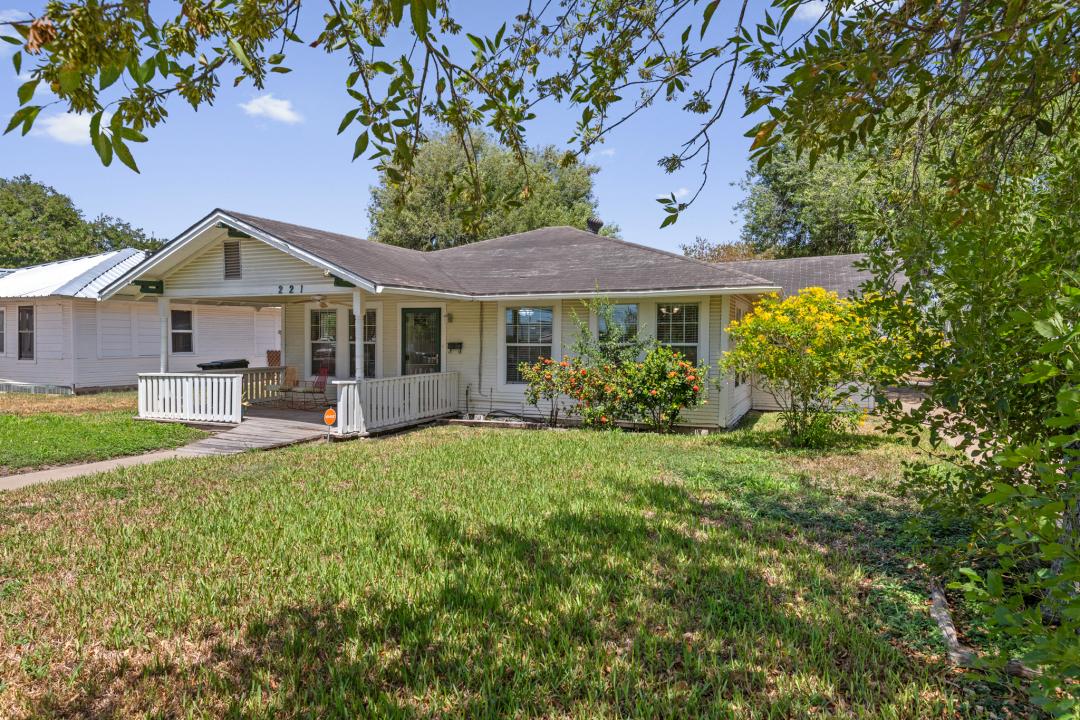 221 E Polk, Harlingen, Texas 78550, USA